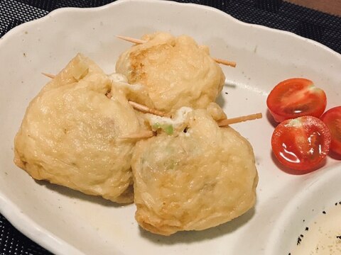 豆腐でヘルシー！鶏肉キャベツの油揚げ巾着焼き